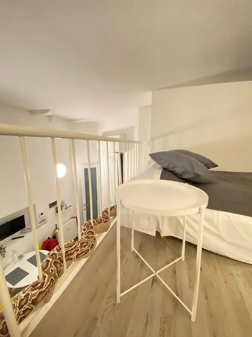 Moscova Moderno E Centrale Bilocale Con Soppalco Milán Apartmán